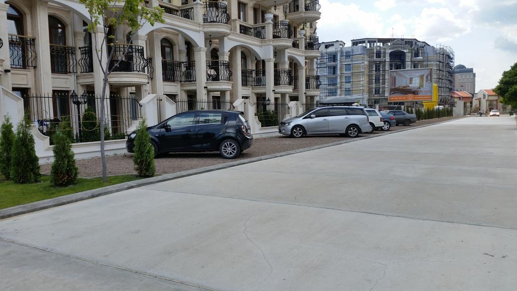 Harmony Suites Apartment Sveti Vlas Exterior photo